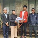 रुखमा डेरा बनाएर पढ्ने छात्र बने विद्यालयकाे 'वर्षकै चर्चित विद्यार्थी'